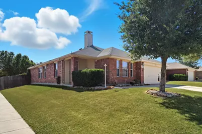 1201 Roping Reins Way, Fort Worth, TX 76052 - Photo 2