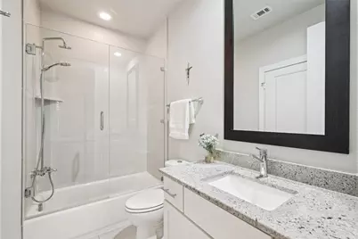 2815 Lynlock Court, Dallas, TX 75219 - Photo 32