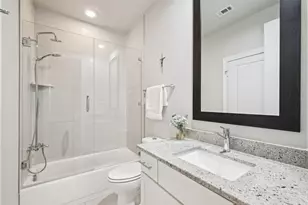 2815 Lynlock Ct, Dallas, TX 75219 - Photo 32