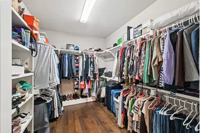 2815 Lynlock Court, Dallas, TX 75219 - Photo 24