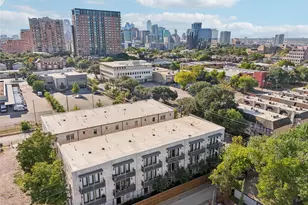 2815 Lynlock Ct, Dallas, TX 75219 - Photo 38