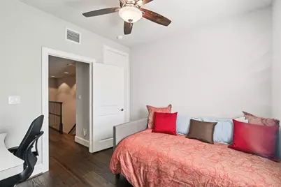 2815 Lynlock Court, Dallas, TX 75219 - Photo 26