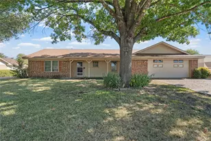 232 Monterrey Dr, Hewitt, TX 76643 - Photo 2