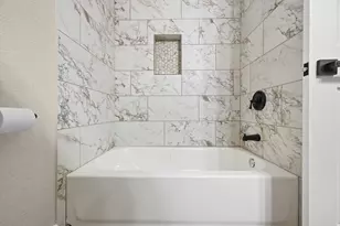 10211 Glenmawr Dr, Houston, TX 77075 - Photo 14