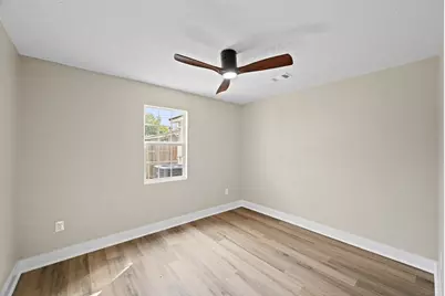 10211 Glenmawr Drive, Houston, TX 77075 - Photo 28