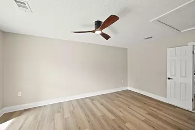 10211 Glenmawr Drive, Houston, TX 77075 - Photo 30