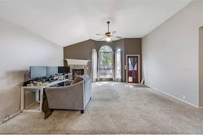 8201 Rayburn Lane, McKinney, TX 75072 - Photo 10