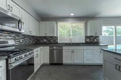 4505 Las Hadas, Mesquite, TX 75150 - Photo 12