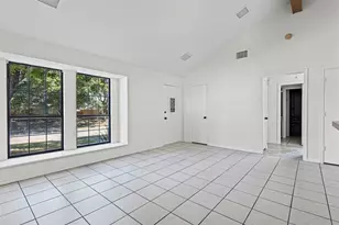 2005 Mobile Dr, Ennis, TX 75119 - Photo 2