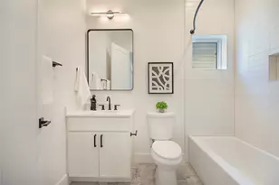 2203 Hondo Ave, Dallas, TX 75219 - Photo 20