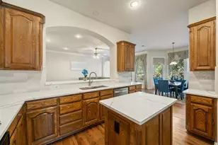 3321 Kendall Ln, Irving, TX 75062 - Photo 6