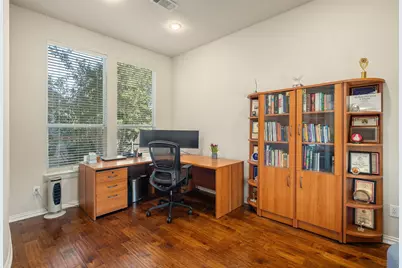 3321 Kendall Lane, Irving, TX 75062 - Photo 4