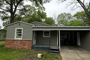 106 Circle Dr, Bogata, TX 75417 - Photo 2