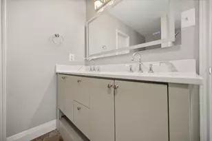 800 Green Heath Ave, Fort Worth, TX 76120 - Photo 18