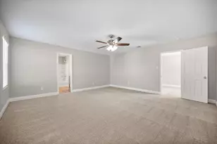 800 Green Heath Ave, Fort Worth, TX 76120 - Photo 14