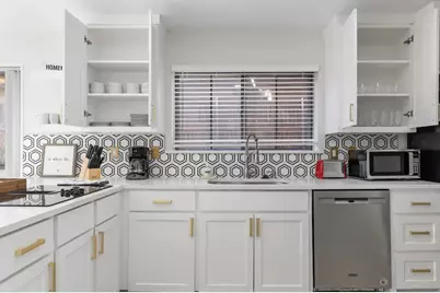 9402 Moss Farm Lane, Dallas, TX 75243 - Photo 8