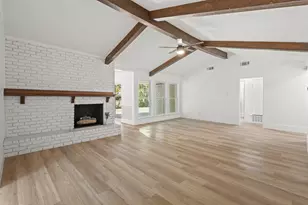 241 Wesley Dr, DeSoto, TX 75115 - Photo 2