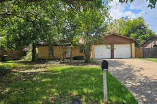 1604 Homemaker Hills Dr, Arlington, TX 76010 - Photo 1