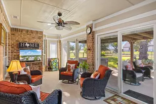 6921 Westover Dr, Granbury, TX 76049 - Photo 10