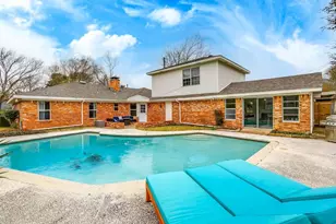 2426 Nottingham Pl, Grand Prairie, TX 75050 - Photo 2