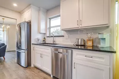 2426 Nottingham Place, Grand Prairie, TX 75050 - Photo 6