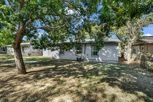 1404 SE 12th St, Mineral Wells, TX 76067 - Photo 26