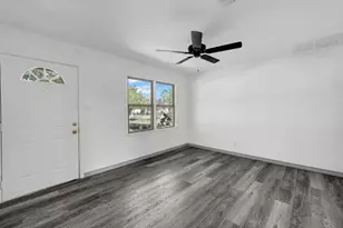 1404 SE 12th St, Mineral Wells, TX 76067 - Photo 6