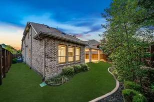 679 Flagstone Dr, Irving, TX 75039 - Photo 4