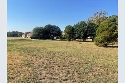 924 Walters Drive, Cedar Hill, TX 75104 - Photo 2