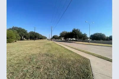 924 Walters Drive, Cedar Hill, TX 75104 - Photo 4