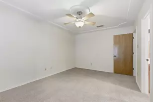 105 Alsbury Blvd, Burleson, TX 76028 - Photo 26