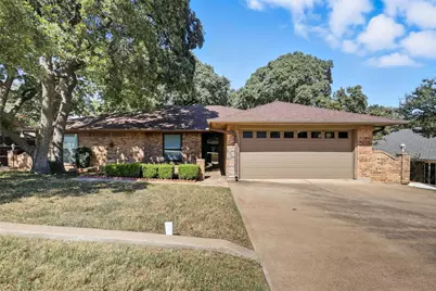 105 Alsbury Boulevard, Burleson, TX 76028 - Photo 4