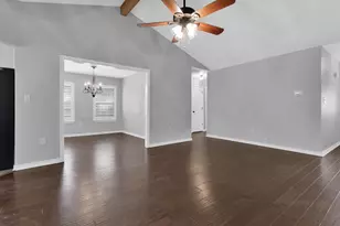 1803 Woodland Park Dr, Denison, TX 75020 - Photo 2
