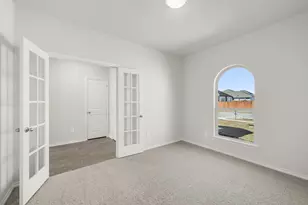 504 Diamond Dr, Azle, TX 76020 - Photo 4