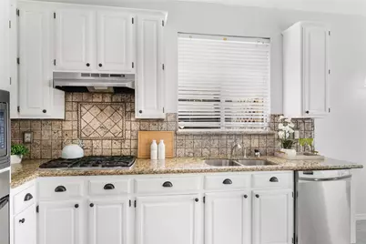 2401 Manchester Drive, Carrollton, TX 75006 - Photo 12