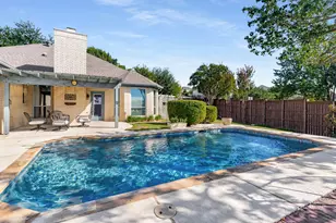 2401 Manchester Dr, Carrollton, TX 75006 - Photo 26