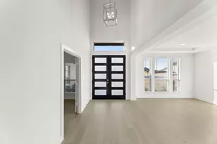 290 Cheyenne Mountain Dr, Ovilla, TX 75154 - Photo 2