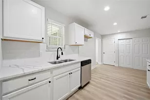 5209 Whistler Dr, Fort Worth, TX 76133 - Photo 10