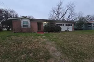 1818 E Lovers Ln, Arlington, TX 76010 - Photo 2