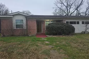 1818 E Lovers Ln, Arlington, TX 76010 - Photo 1