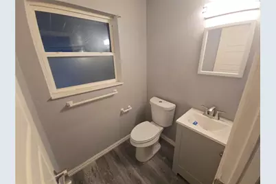 1818 E Lovers Lane, Arlington, TX 76010 - Photo 4