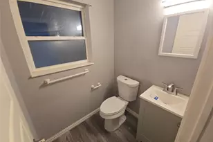 1818 E Lovers Ln, Arlington, TX 76010 - Photo 4