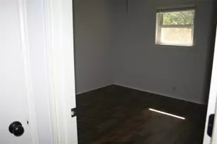 2205 Towne N Dr, Cleburne, TX 76033 - Photo 8