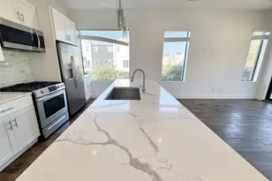 1931 N Prairie Ave, Dallas, TX 75204 - Photo 8