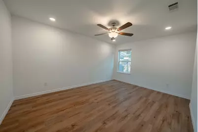 3412 E Illinois Avenue, Dallas, TX 75216 - Photo 38