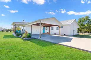 3050 Wolf Front Rd, Van Alstyne, TX 75495 - Photo 2