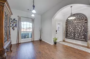 300 Springfield Ln, Red Oak, TX 75154 - Photo 4