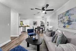 4310 Lucero Dr, Granbury, TX 76048 - Photo 6