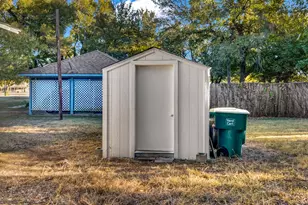 4310 Lucero Dr, Granbury, TX 76048 - Photo 24