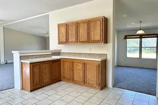 912 Partridge Ct, Granbury, TX 76049 - Photo 10